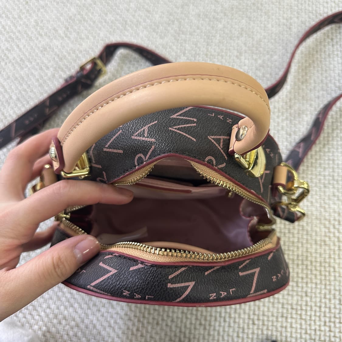 실측확인 LANVERA 원형가죽가방  0406D 상품이미지5