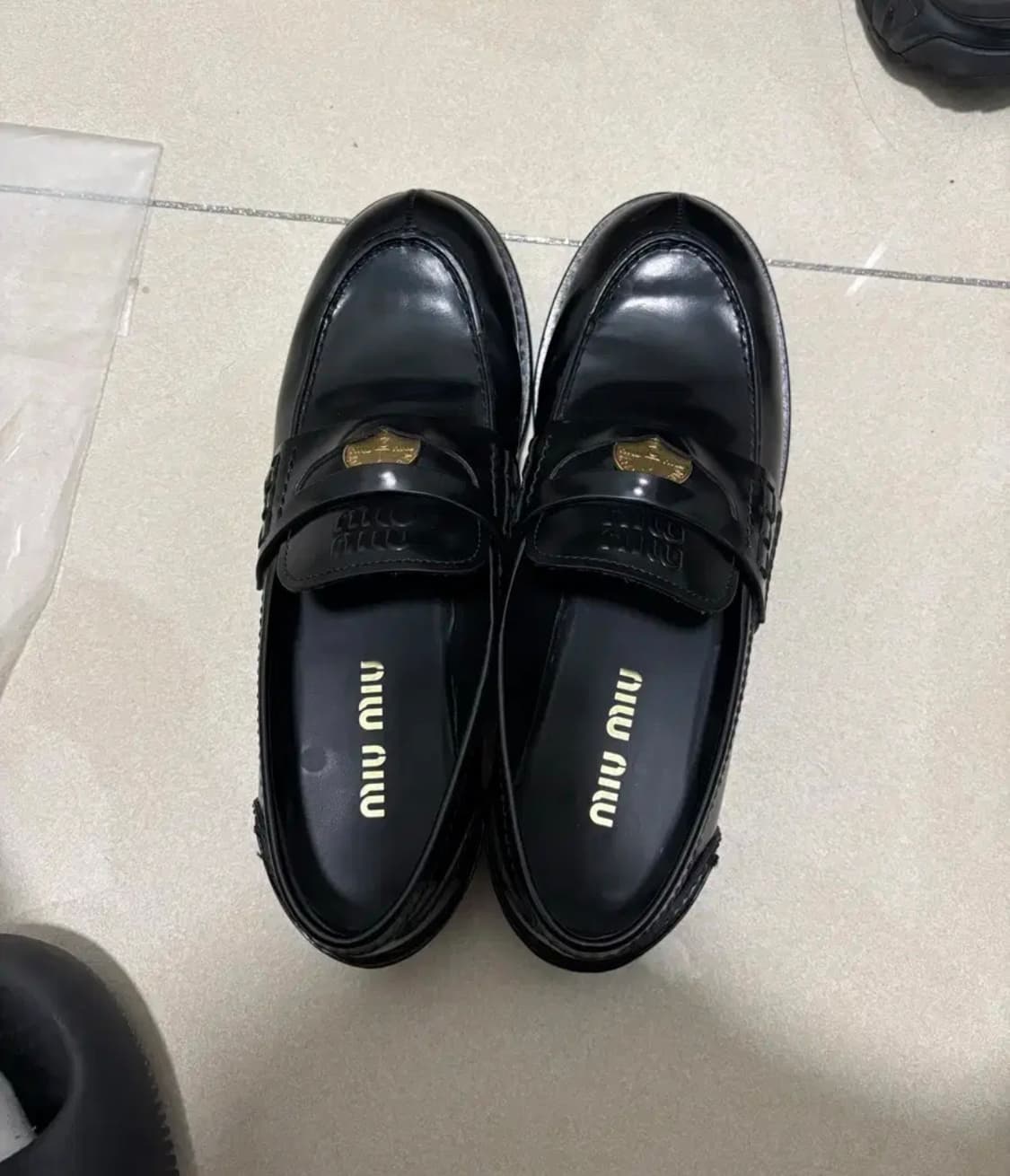 미우미우 로퍼 37.5 풀박스 상품이미지1