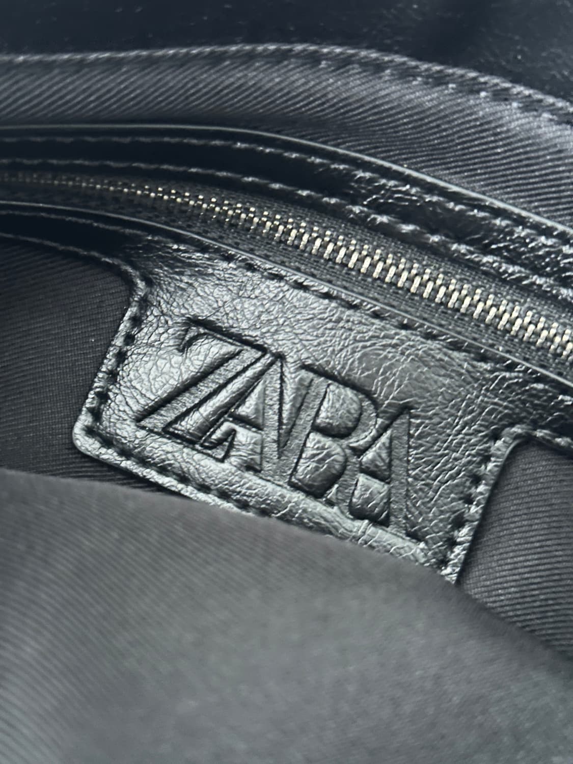 Zara 체인 플립백 상품이미지3