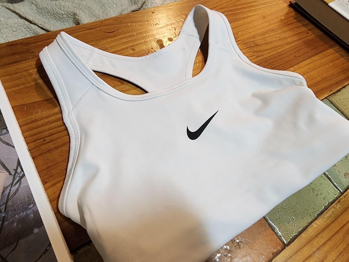 나이키 스우시 스포츠브라 2.0 s사이즈 상품이미지3