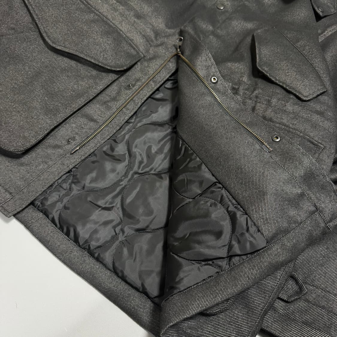 프릭스스토어 다크브라운컬러 폴리에스터 코듀로이넥 2way 헌팅 자켓 상품이미지9