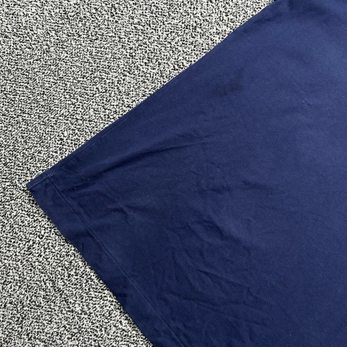 꼼데가르송(Come des garcons) 플레이 로고 티셔츠 상품이미지3