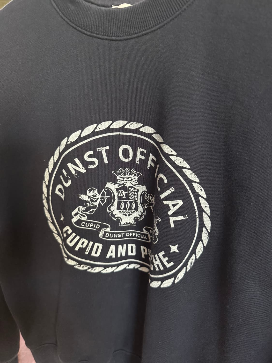 던스트 여성 맨투맨입니다. 상품이미지5