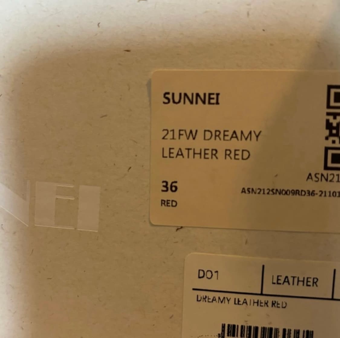 Sunnei Dreamy Leather Red  상품이미지5