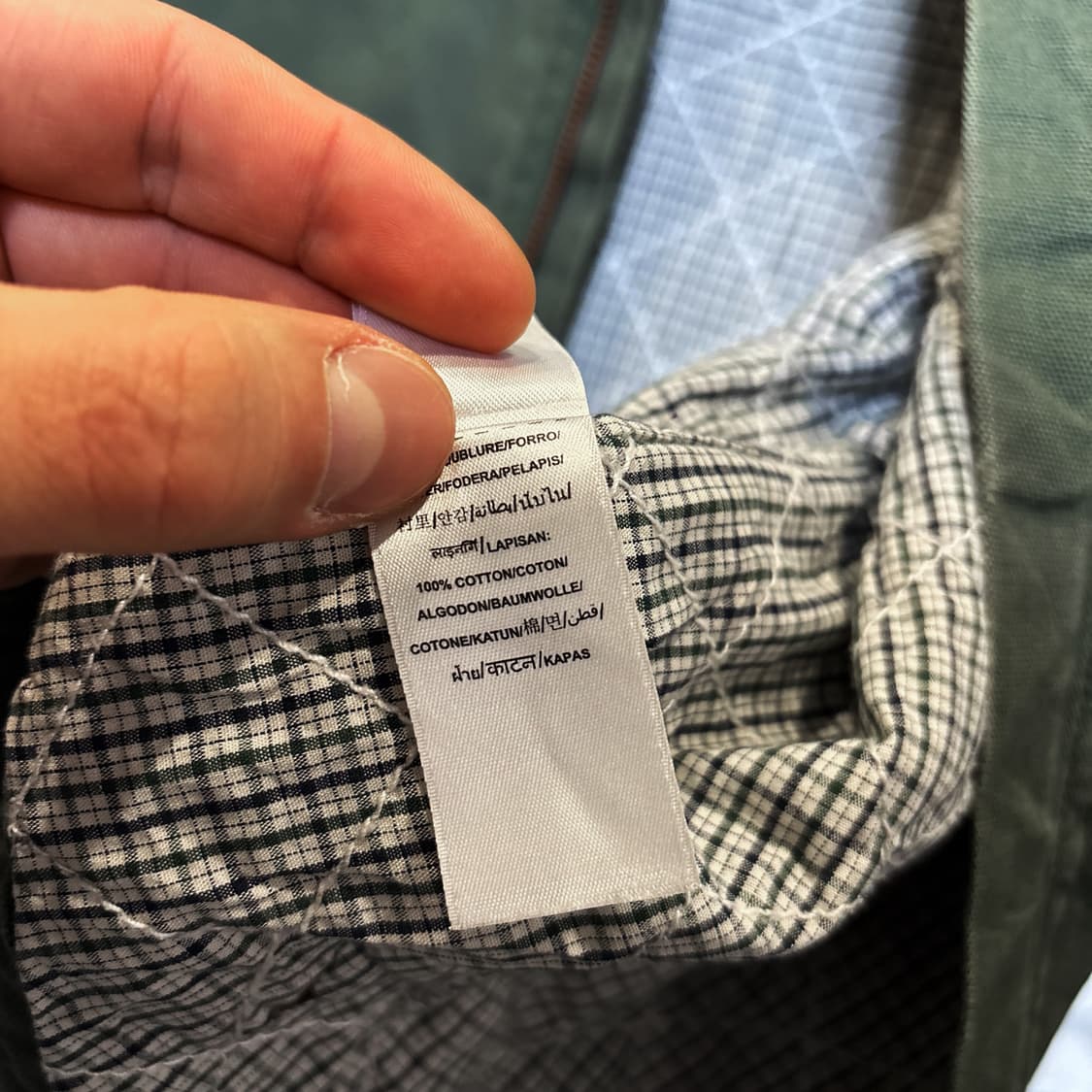 게스 패디드 워크셔츠 집업자켓 투포켓 퀼팅안감 디테일 올리브 상품이미지9