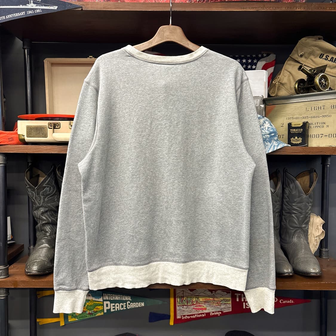 챔피온 오리지널스 디즈니랜드 투톤 링거 스웻셔츠 N1238 상품이미지2