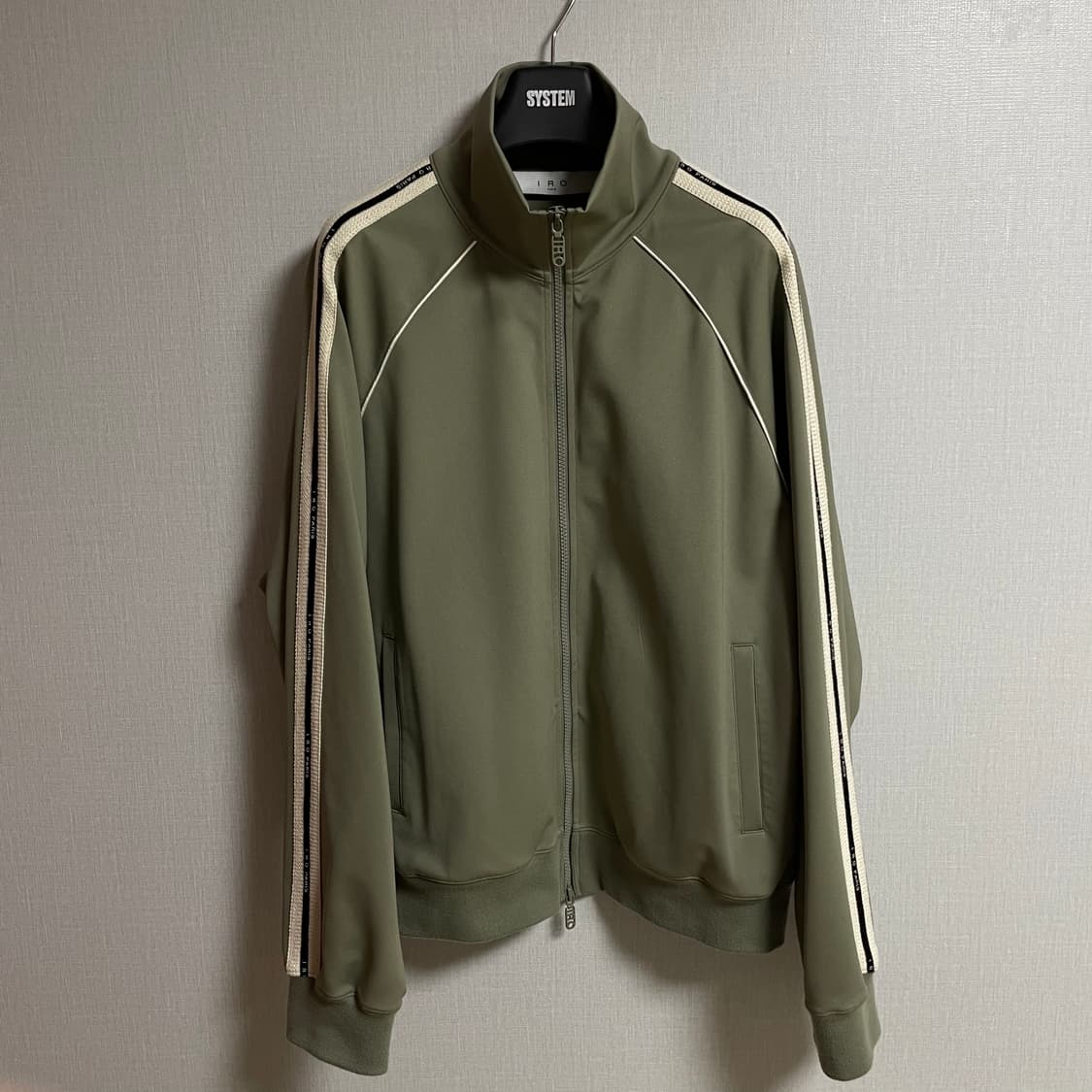 [XL]23fw Iro 이로 트랙 자켓 상품이미지1