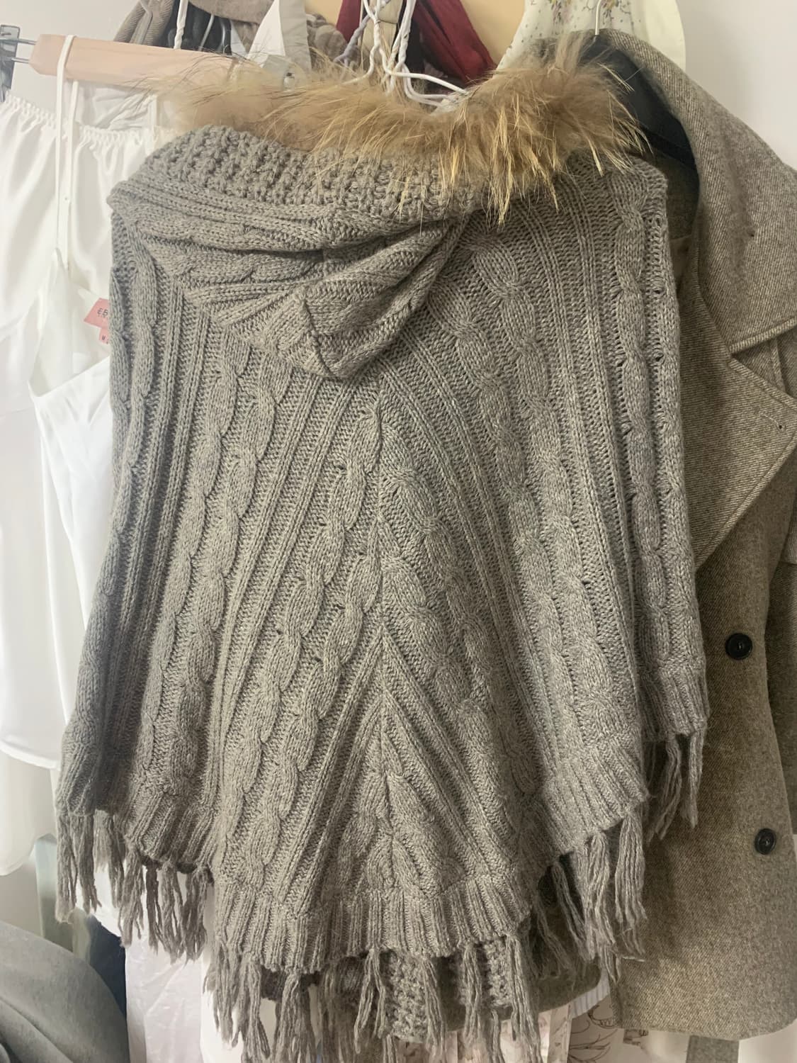 대장 빈티지 케이프 퍼 태슬 사와코무드 상품이미지5