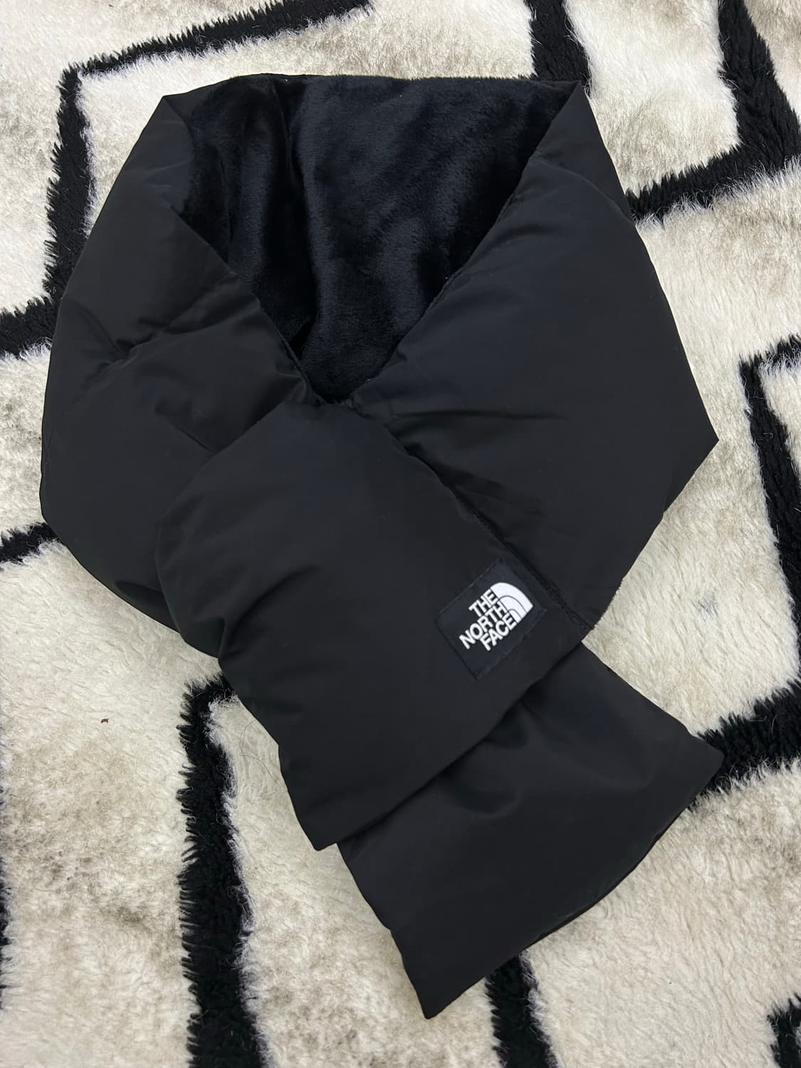 노스페이스 티볼 패딩 목도리/블랙 상품이미지1