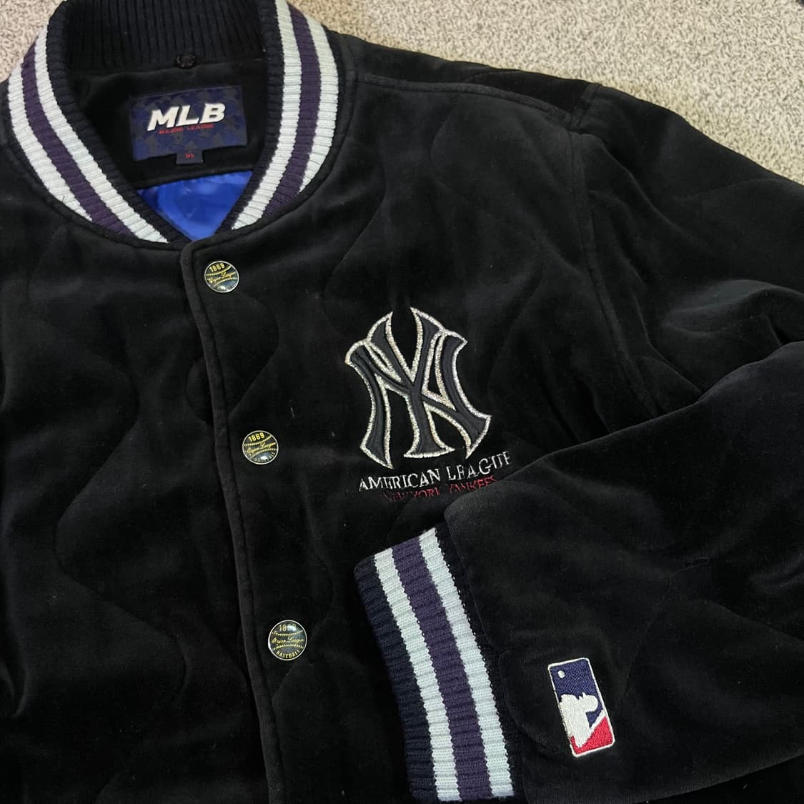 MLB 엠엘비 뉴욕양키스 벨벳 스타디움 자켓 상품이미지2