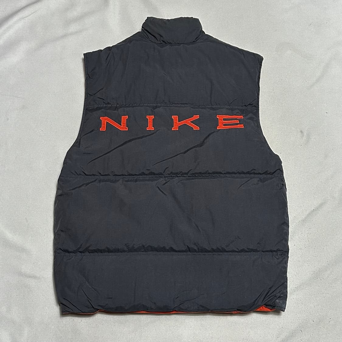 105 나이키 올드스쿨 리버시블 덕다운 패딩 베스트 상품이미지3