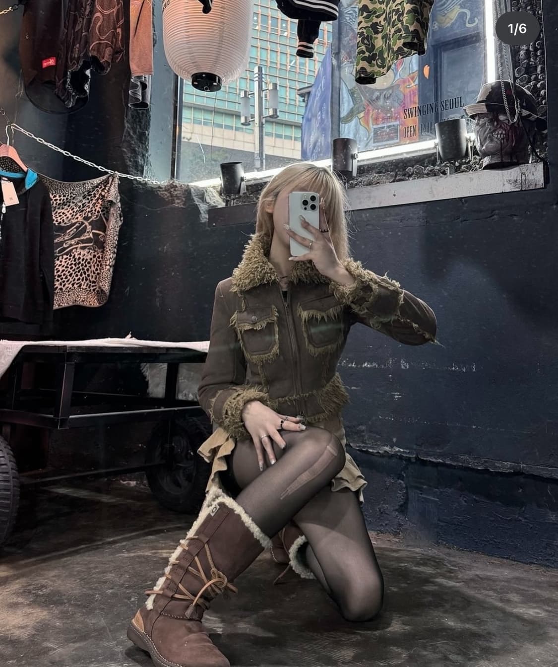 스윙잉서울 브라운 크롭 무스탕 자켓 상품이미지1