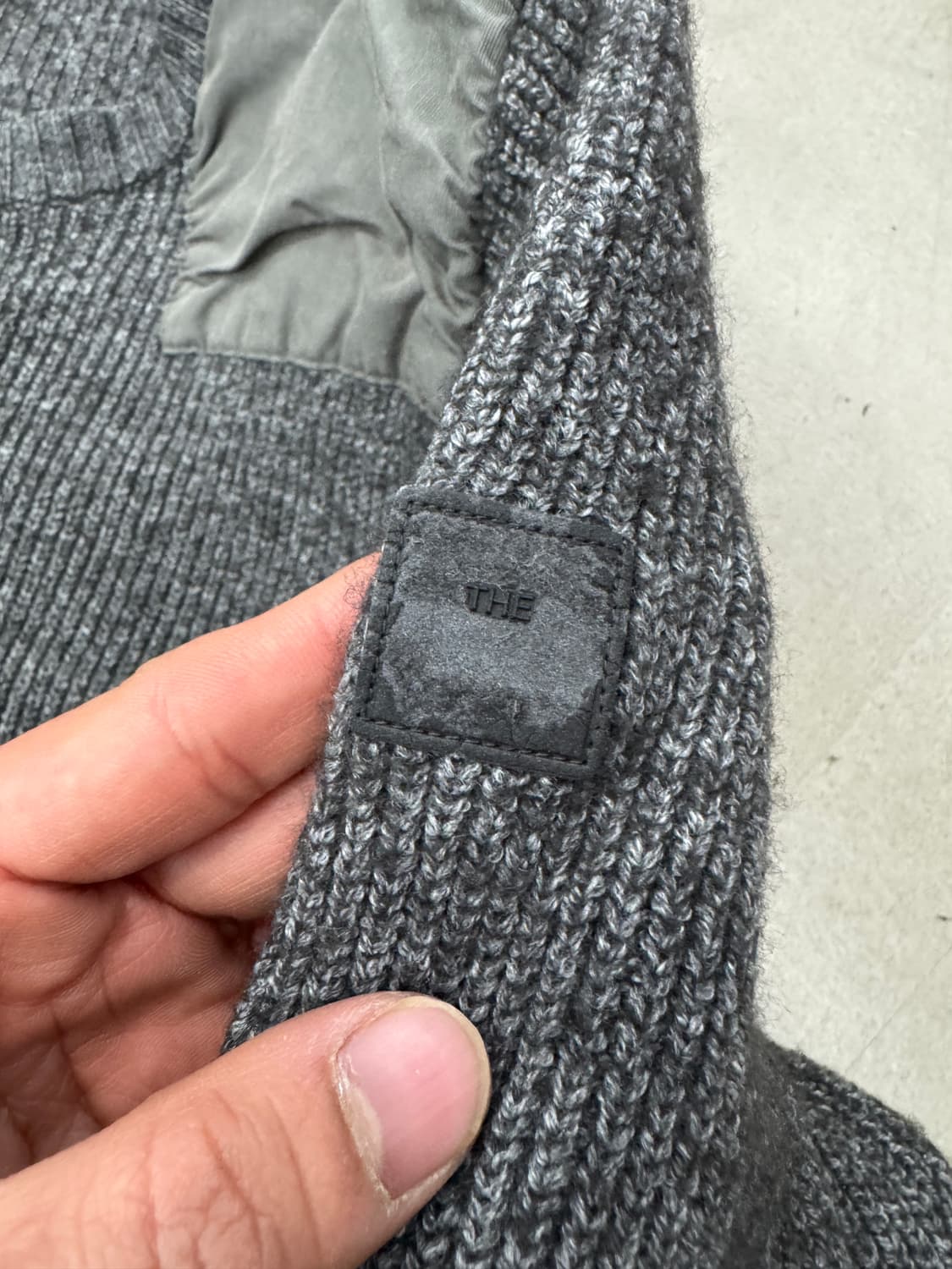 노스페이스 숄더 패디드 니트 XL 상품이미지3