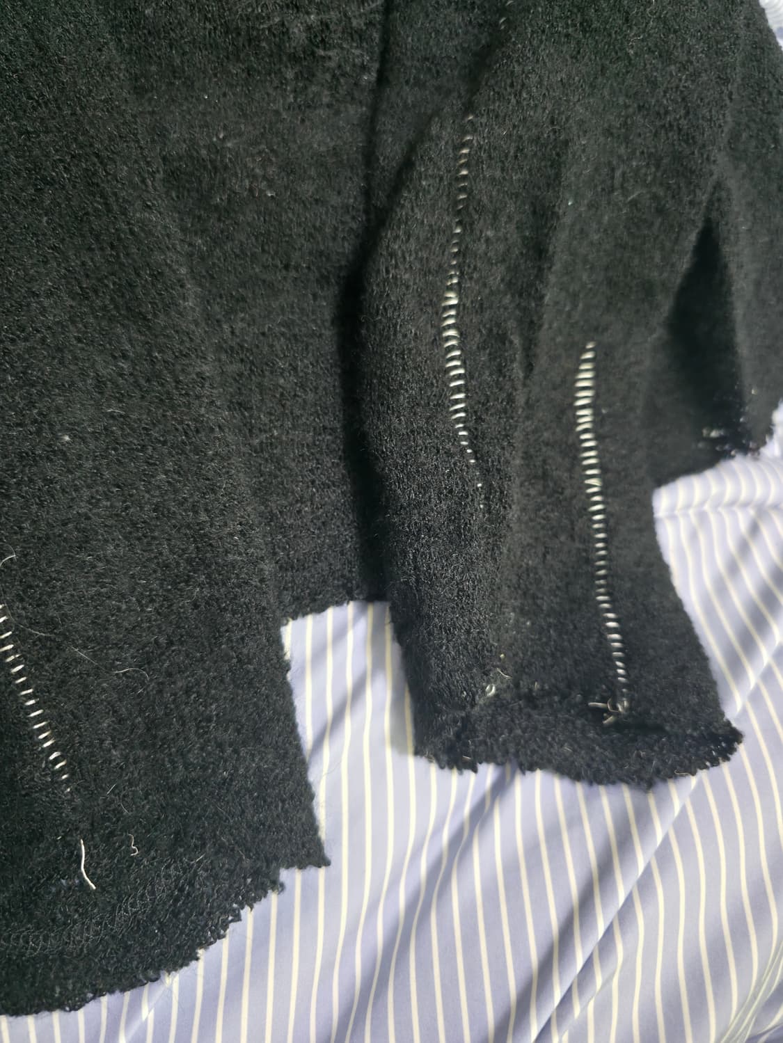 Matin Kim 마뗑킴 블랙 텍스처 니트 상품이미지4