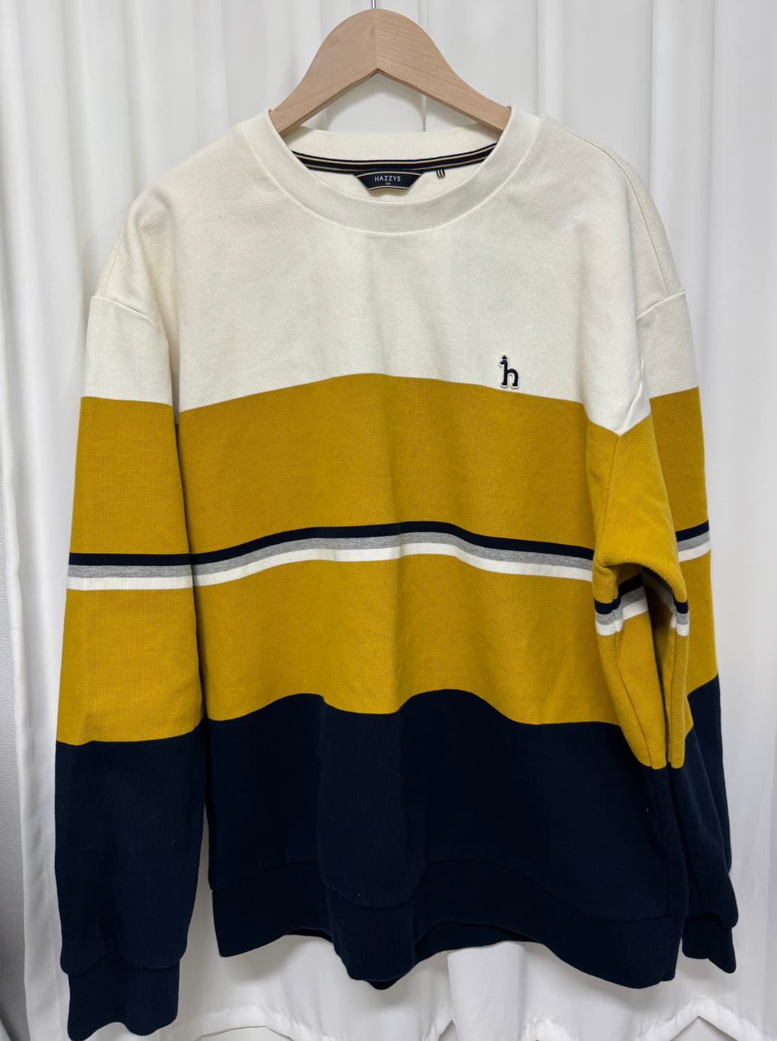 헤지스 컬러 블럭 맨투맨 110 상품이미지1