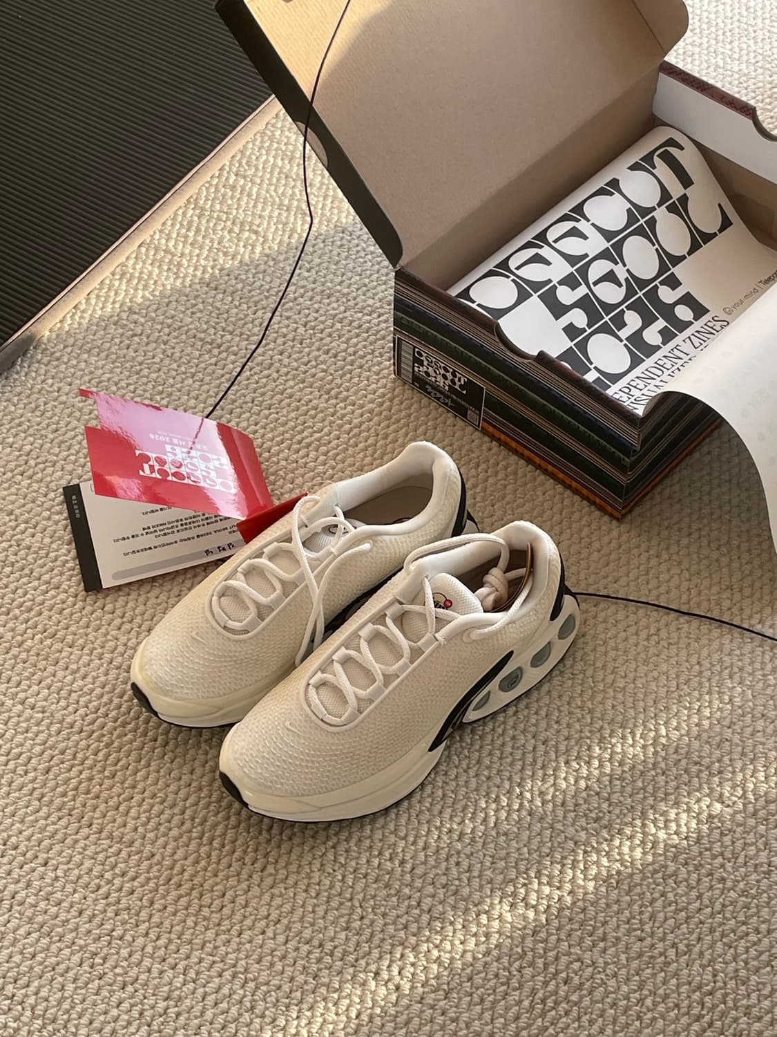 [새상품/250] 나이키 에어맥스 Dn (오프컷 서울 기념) 상품이미지3