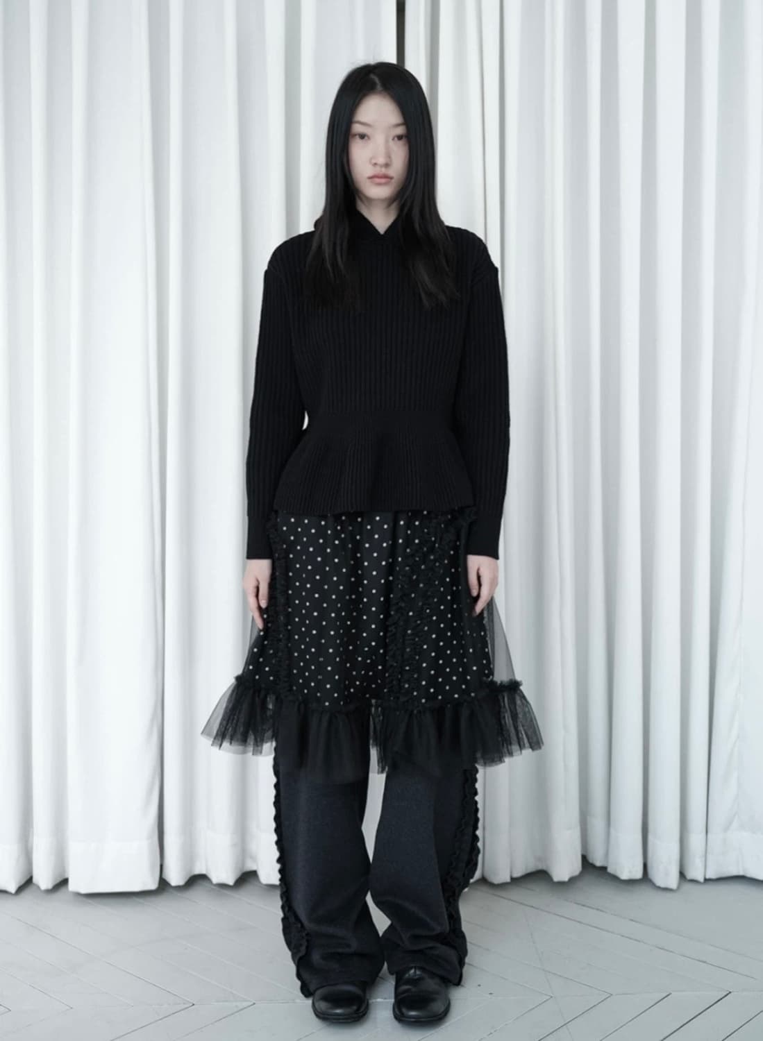 생긴스튜디오 러플 도트 샤스커트 상품이미지2