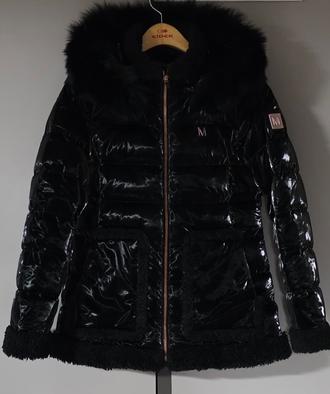 마코 골프 여성 폭스퍼 구스패딩 유광블랙. 싸이즈  90.  55
 상품이미지1