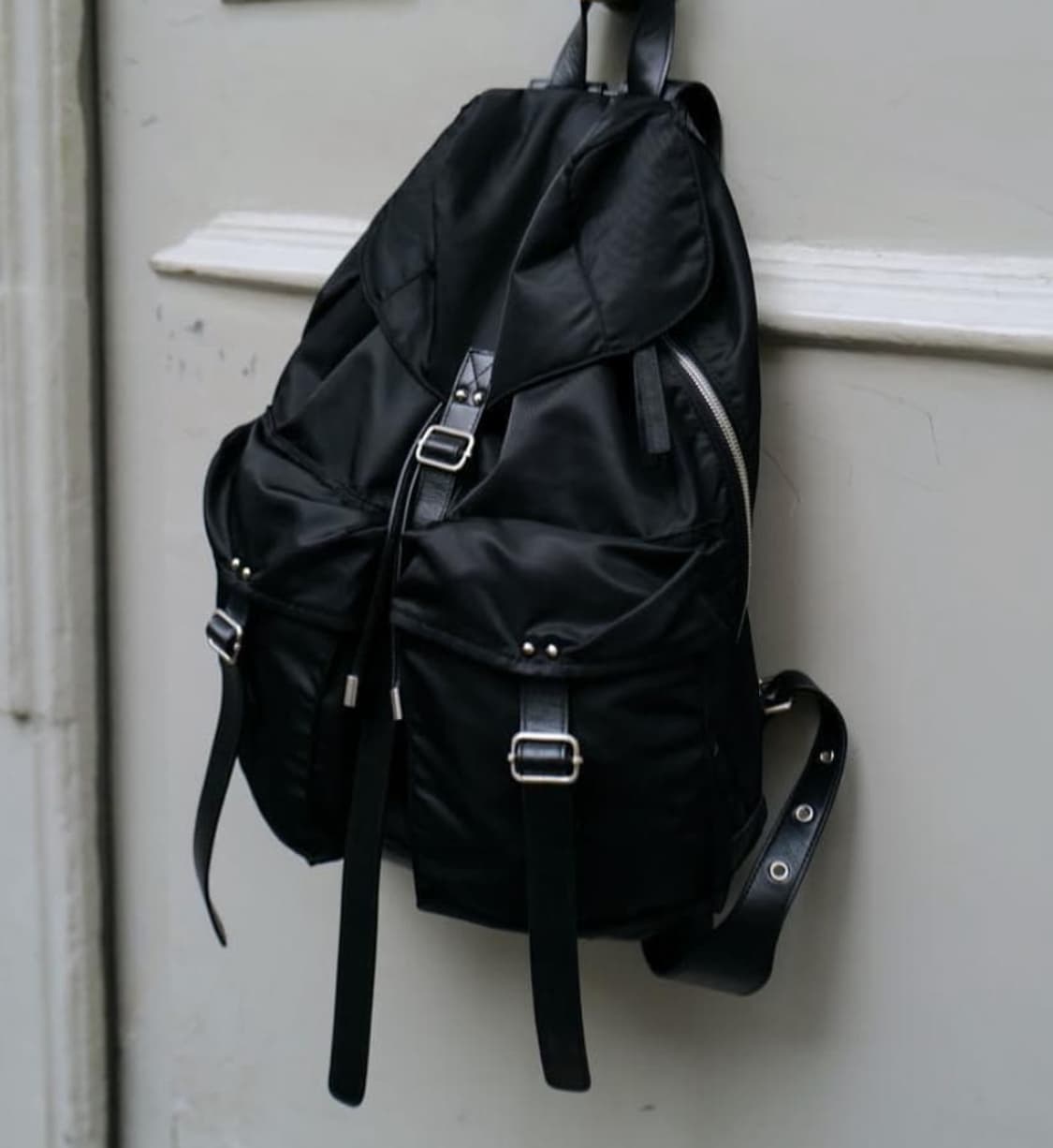 [25fw/youth] 레더 디테일 프라다st 백팩 상품이미지2