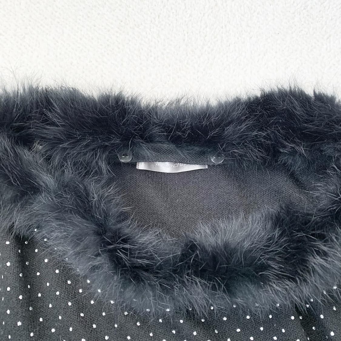 블랙 도트 퍼 롱슬리브 상품이미지3