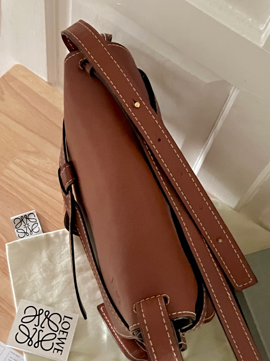 로에베 게이트백 상품이미지4