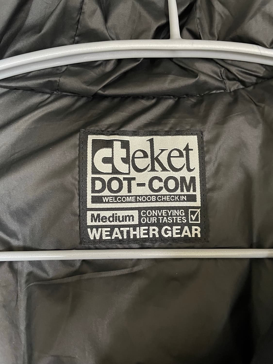 테켓 경량패딩 블랙 m 상품이미지4