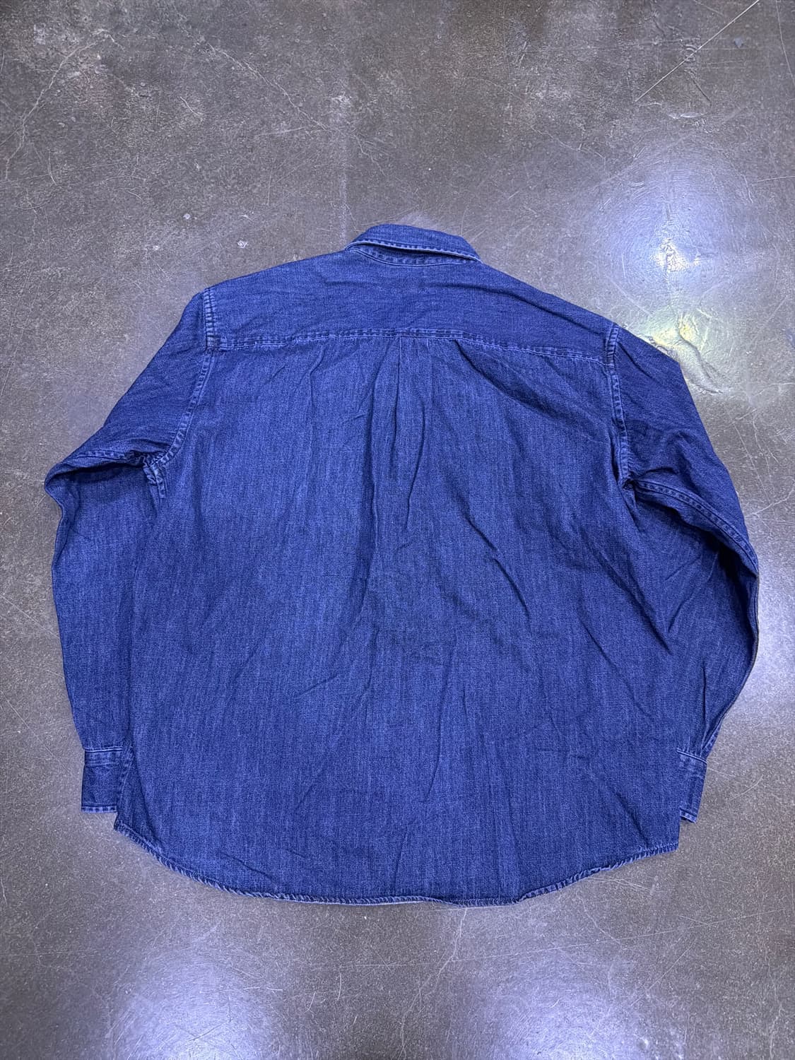 유니클로 포켓 버튼다운 캐쥬얼 데님셔츠 딥인디고 XL 상품이미지2