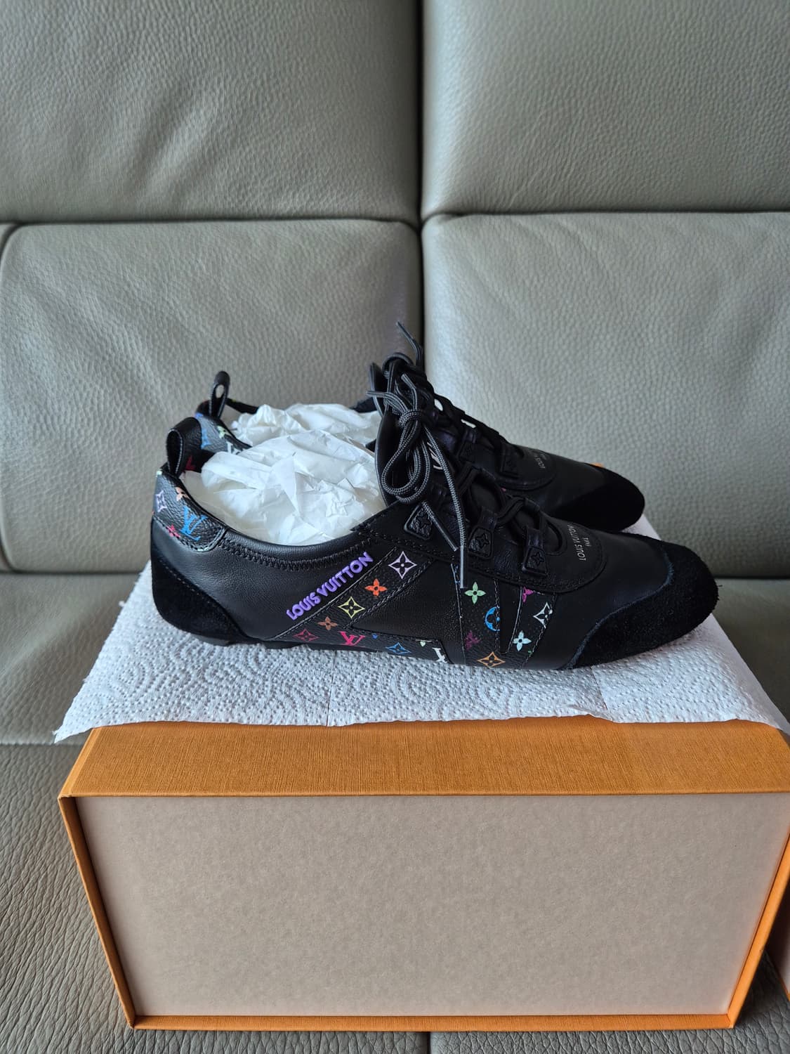 루이비통 무라카미 다카시 스니커리나 상품이미지3