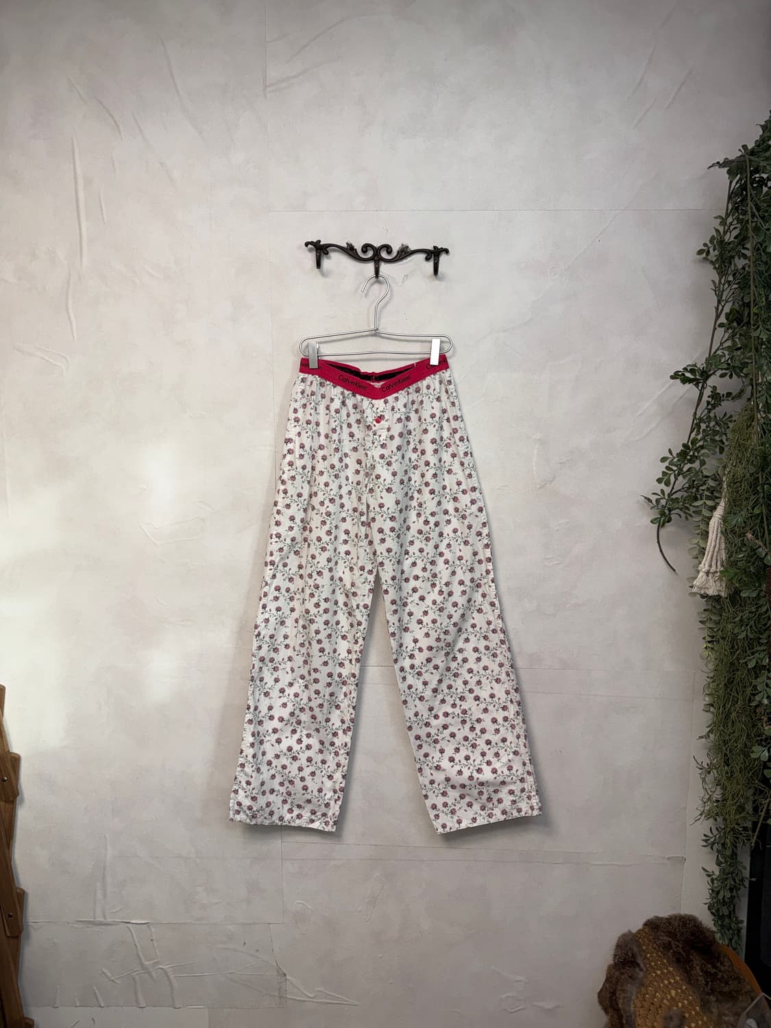 Calvin Klein white floral lounge pants 상품이미지1