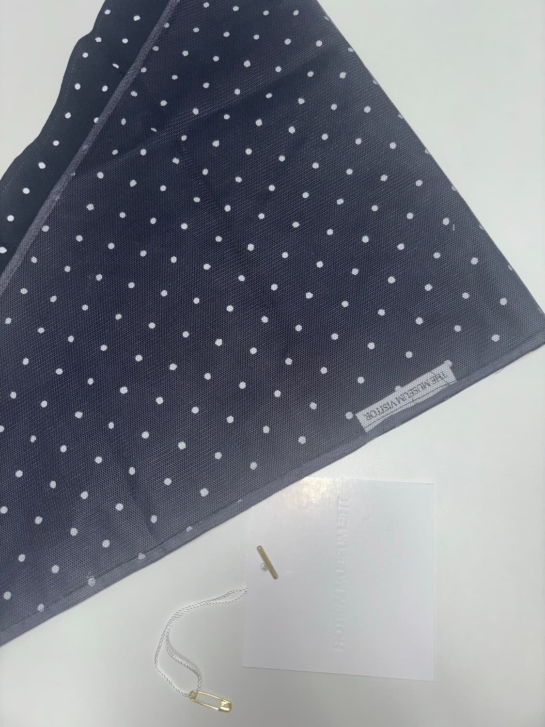 더뮤지엄비지터 도트 스카프 상품이미지5