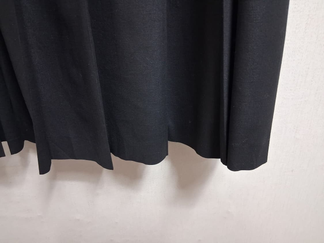 일본빈티지 oggi 주름롱스커트 춘추 여성 26인치적당
원산지 일본
소재 상품이미지7