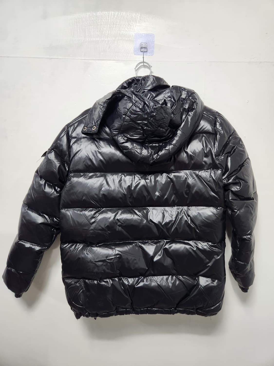 빈티지 블랙 유광 패딩 상품이미지2