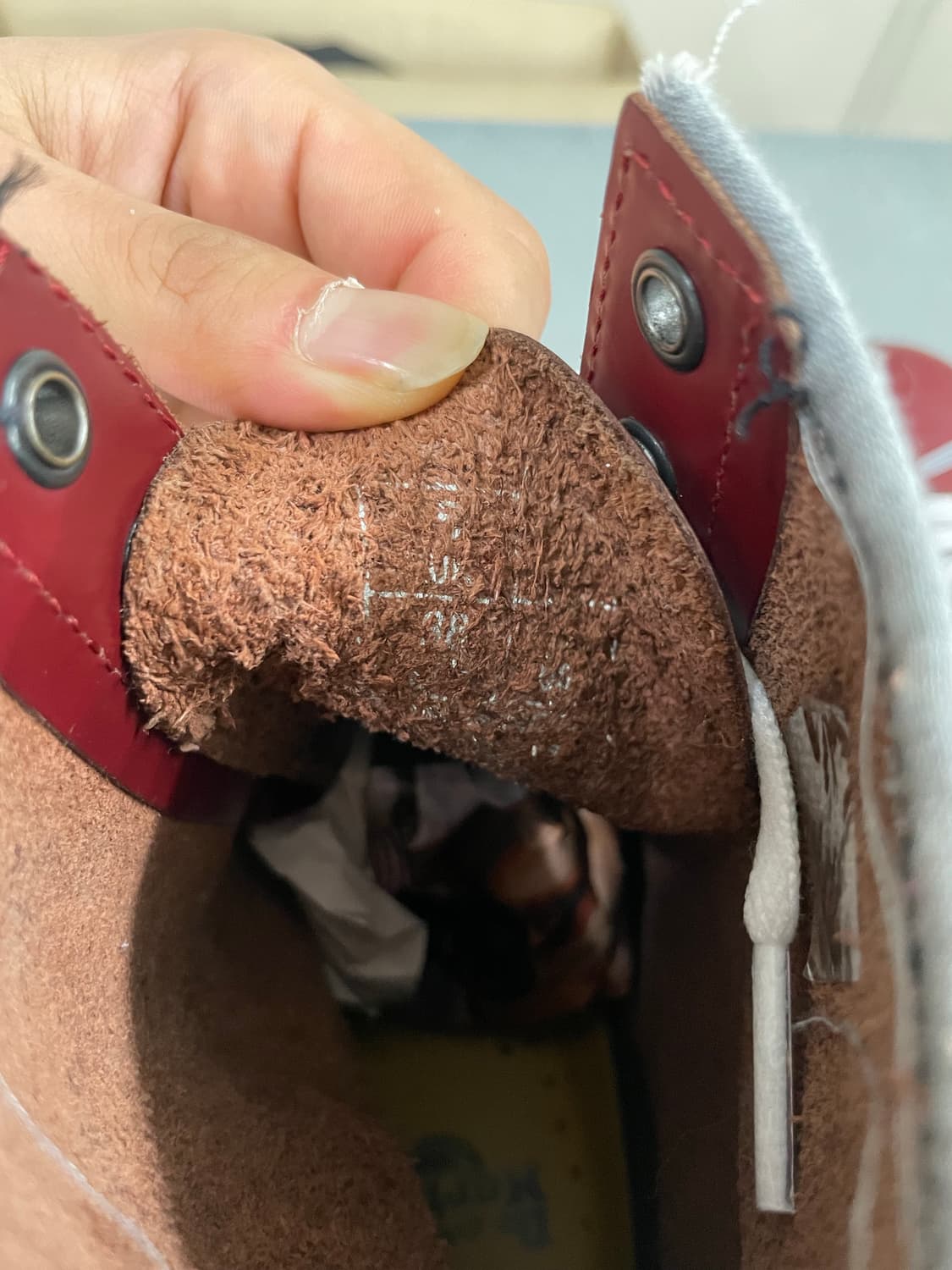 닥터마틴 1490 10홀 체리레드 UK5 상품이미지9