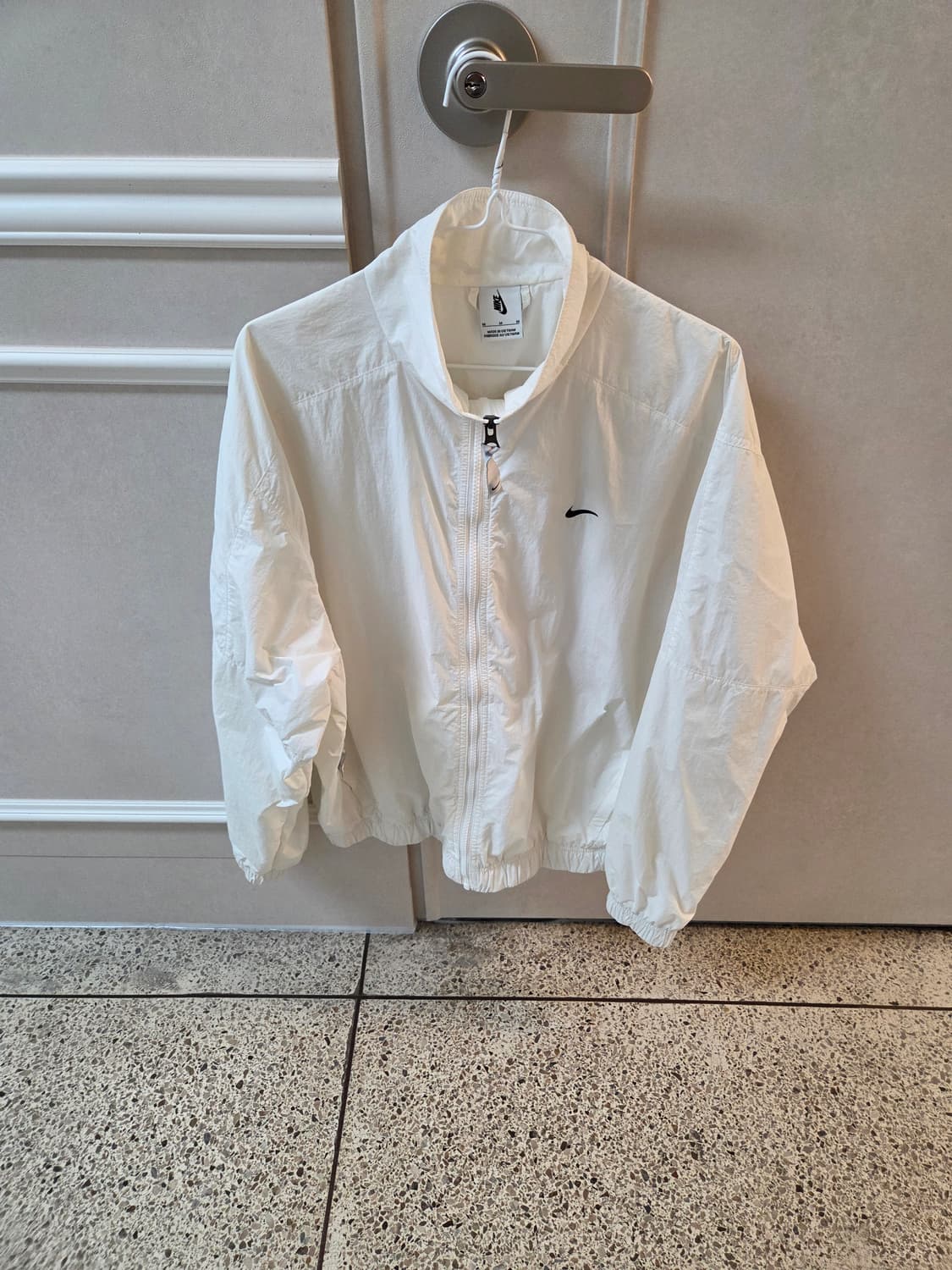 나이키 nrg 오버핏 바람막이 상품이미지1