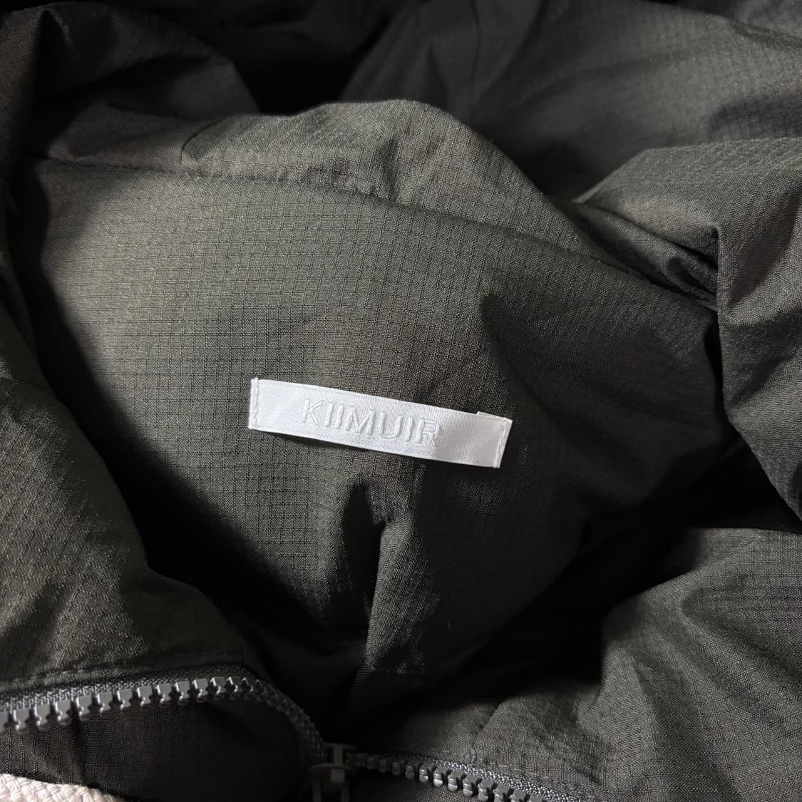 FREE 키뮤어 카키 투웨이 오버핏 떡볶이 더플 패딩 상품이미지4