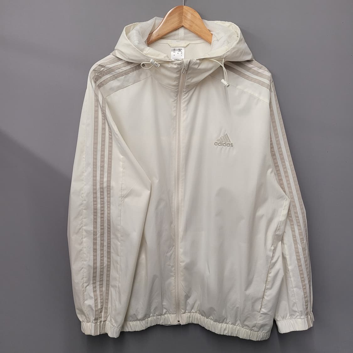 아디다스 에센셜 3s 우븐 바람막이 상품이미지1