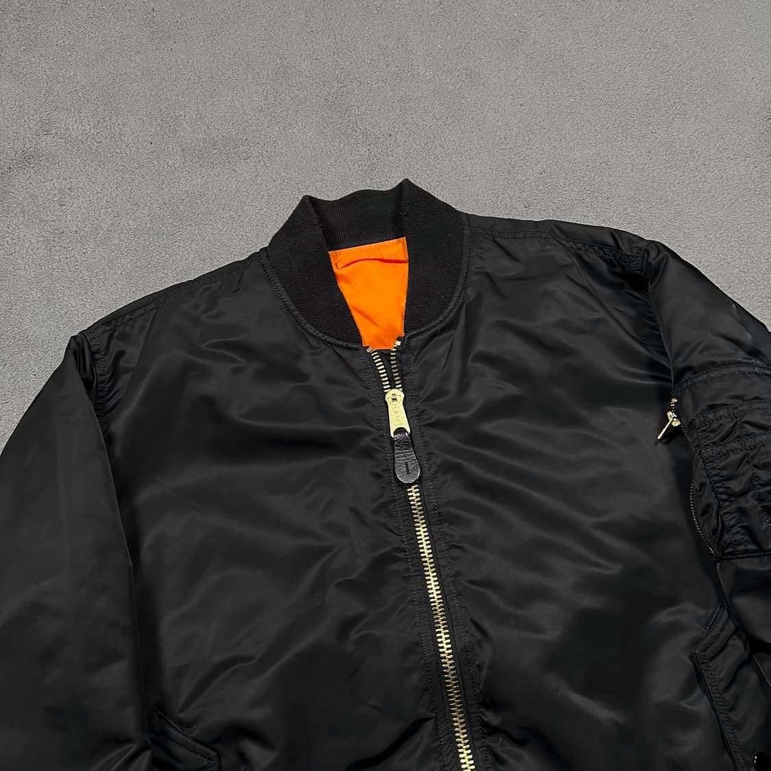 알파인더스트리 MA-1 블랙 자켓 상품이미지2