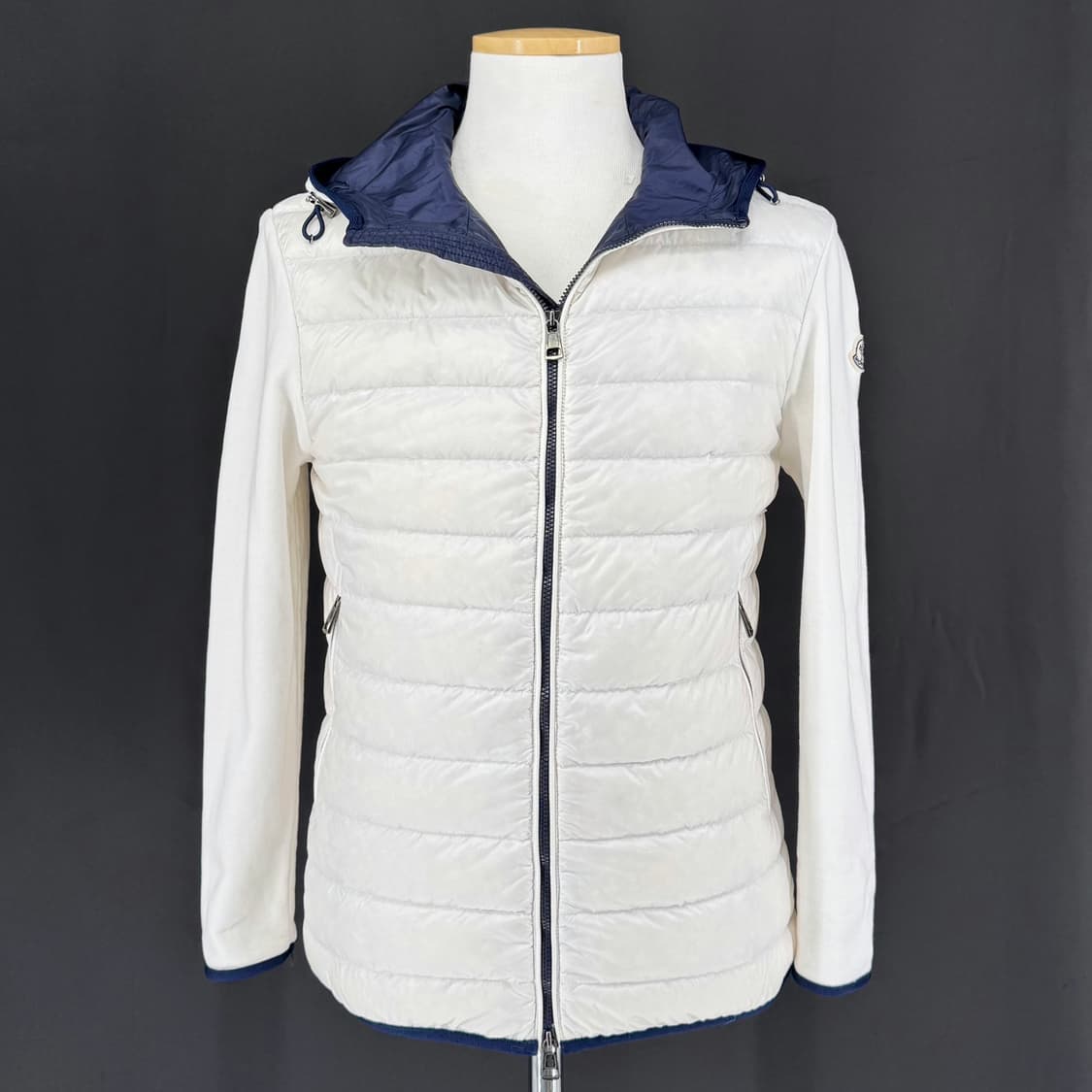 [M사이즈] 몽클레어 패딩 후드집업 자켓 화이트 상품이미지3