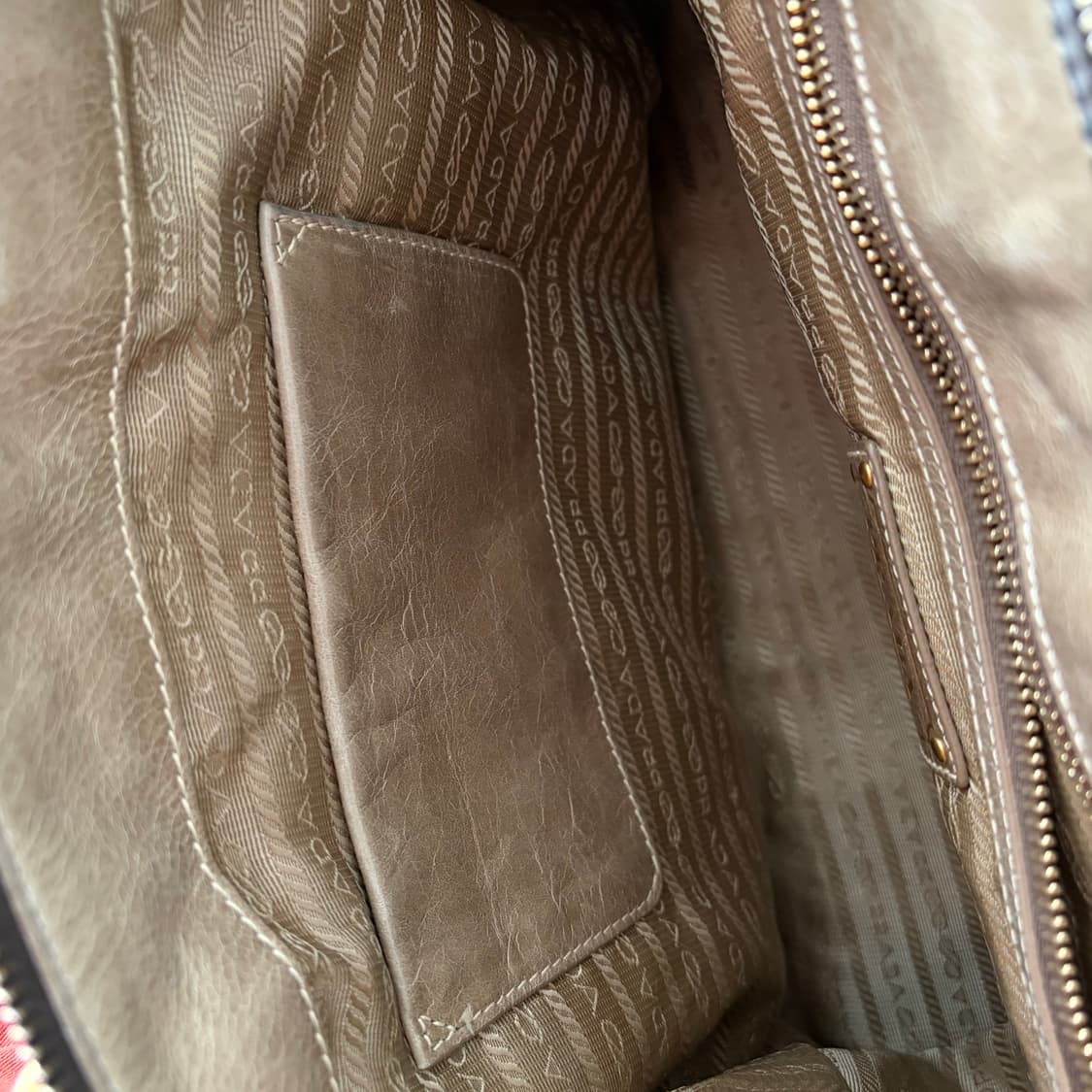 프라다 비텔로 샤인백 블랙 토트백 상품이미지6