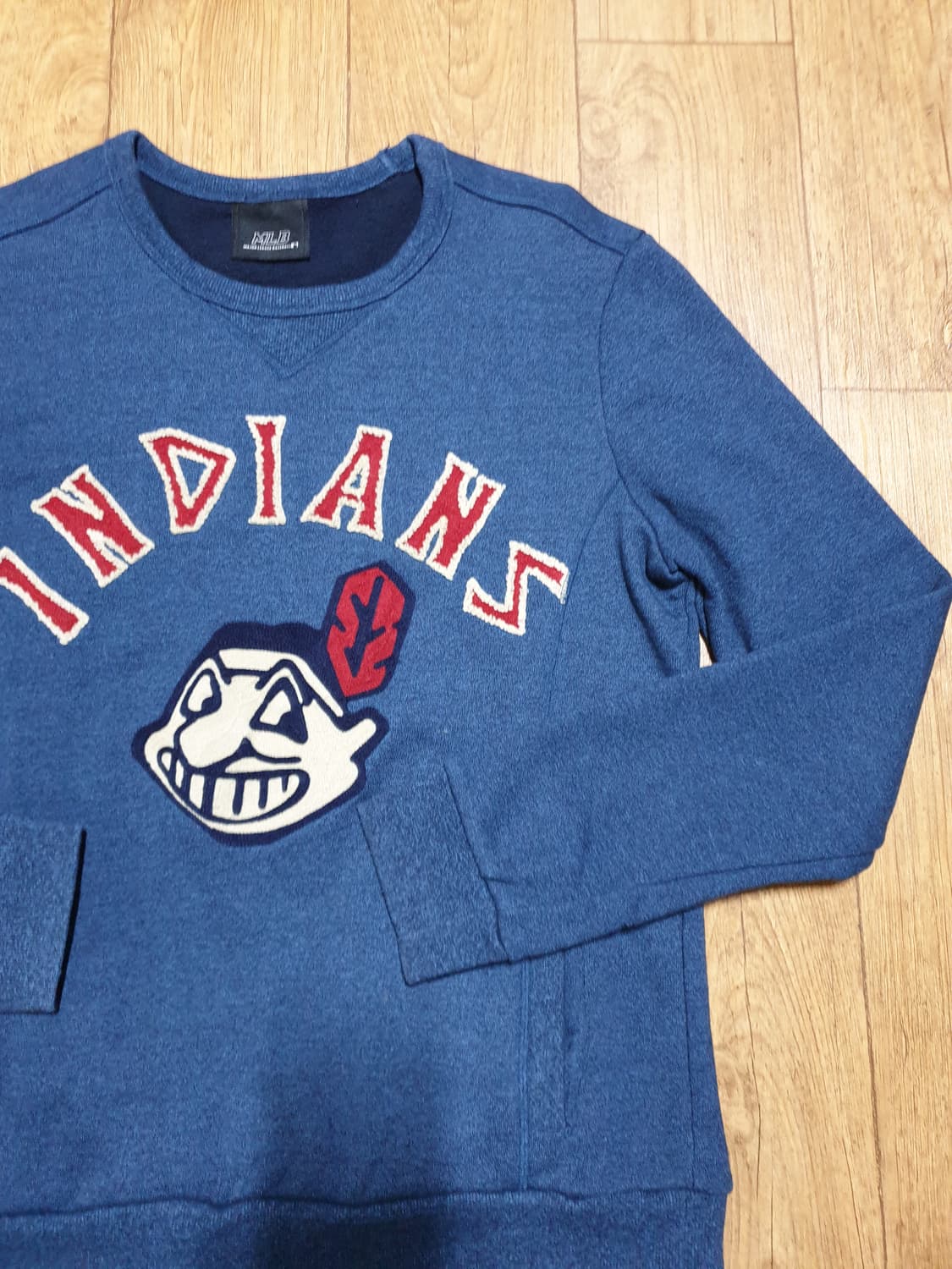 1174 MLB 맨투맨티 95 사이즈입니다 상품이미지3