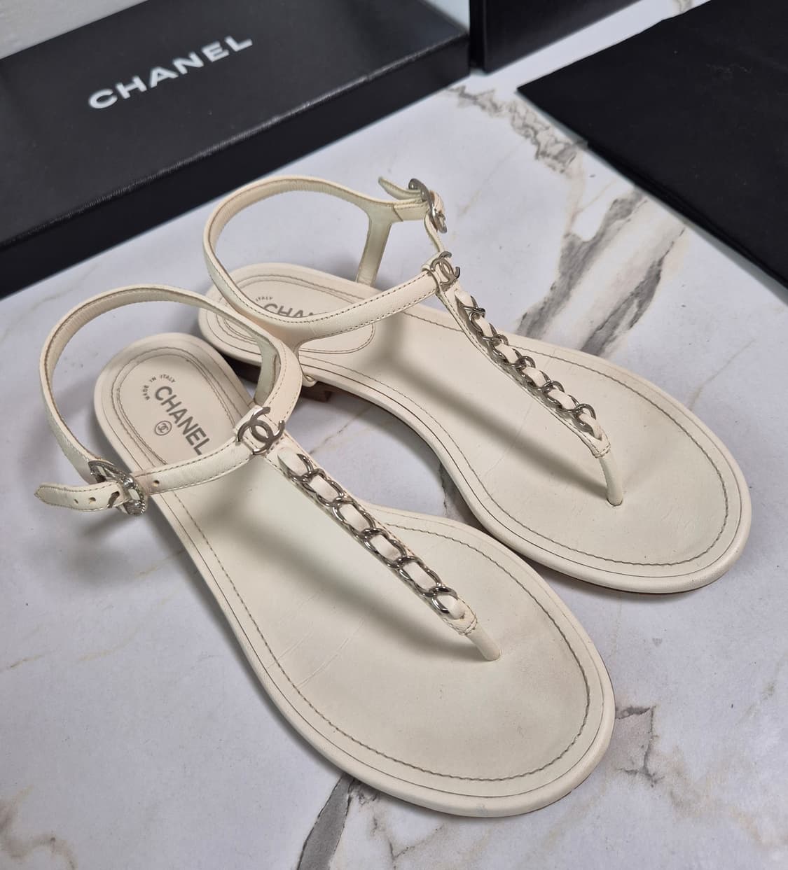 (정품) 샤넬 CC 로고 체인 스트랩 샌들 36.5 상품이미지10