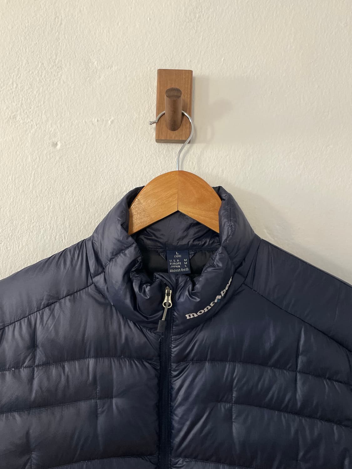 몽벨 경량 패딩  상품이미지4