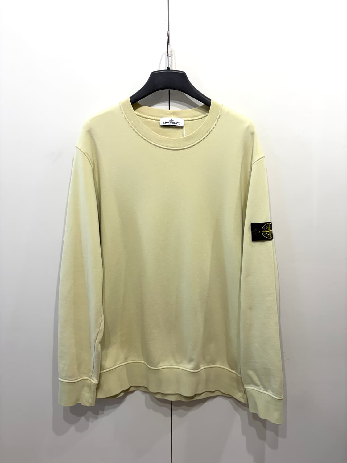 스톤 아일랜드 와펜 스웻 셔츠 상품이미지2