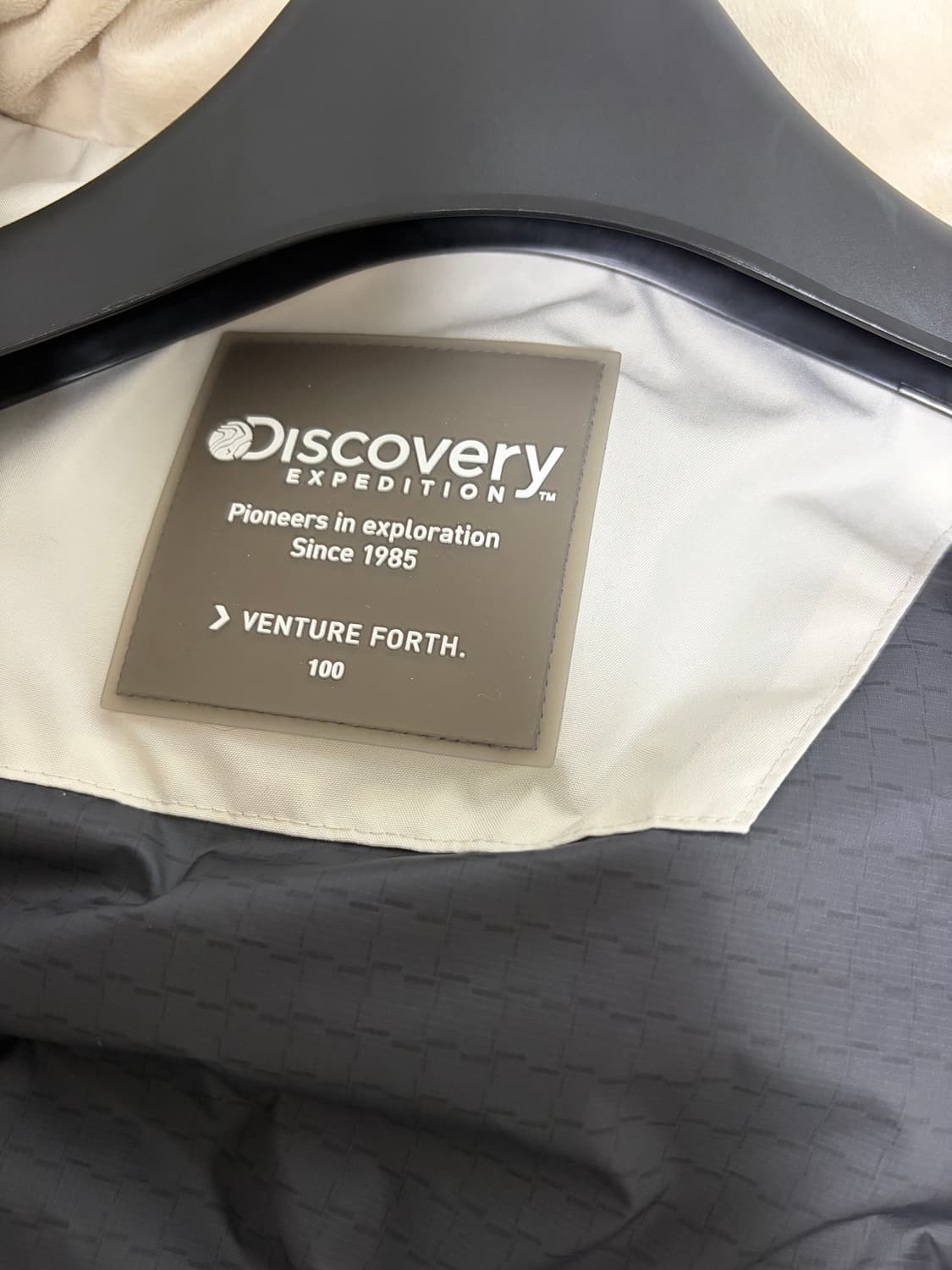 디스커버리 롱패딩 화이트 (100) 상품이미지4