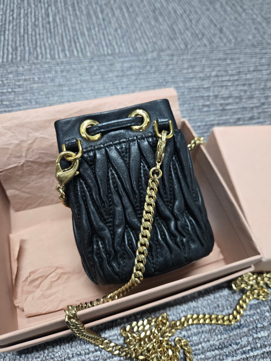 [특가][정품] 미우미우 버킷백 미니 상품이미지2