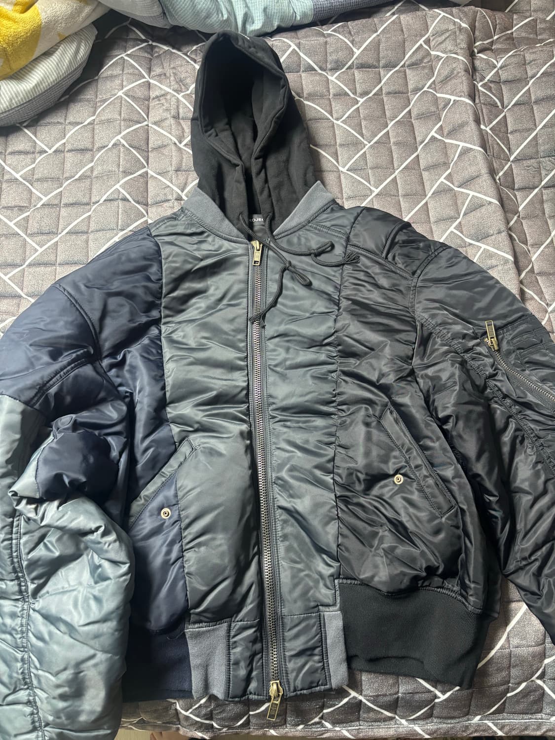 프로젝트 G/R 언밸런스드 리워크 봄버 자켓 블랙 상품이미지1