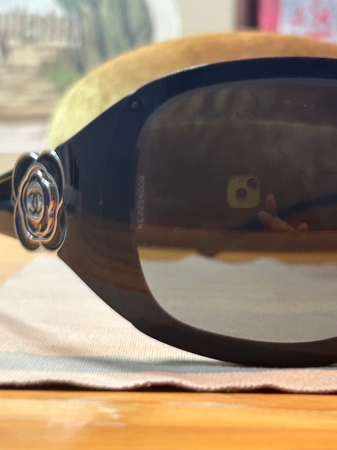 샤넬 카멜리아 플라워 선글라스 상품이미지6