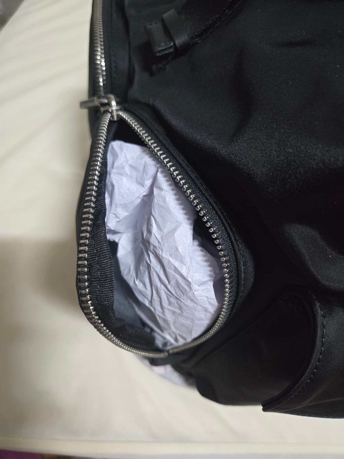 질스튜어트 뉴욕 에센 블랙 나일론 백팩 삭형 콜라보  새상품 상품이미지4