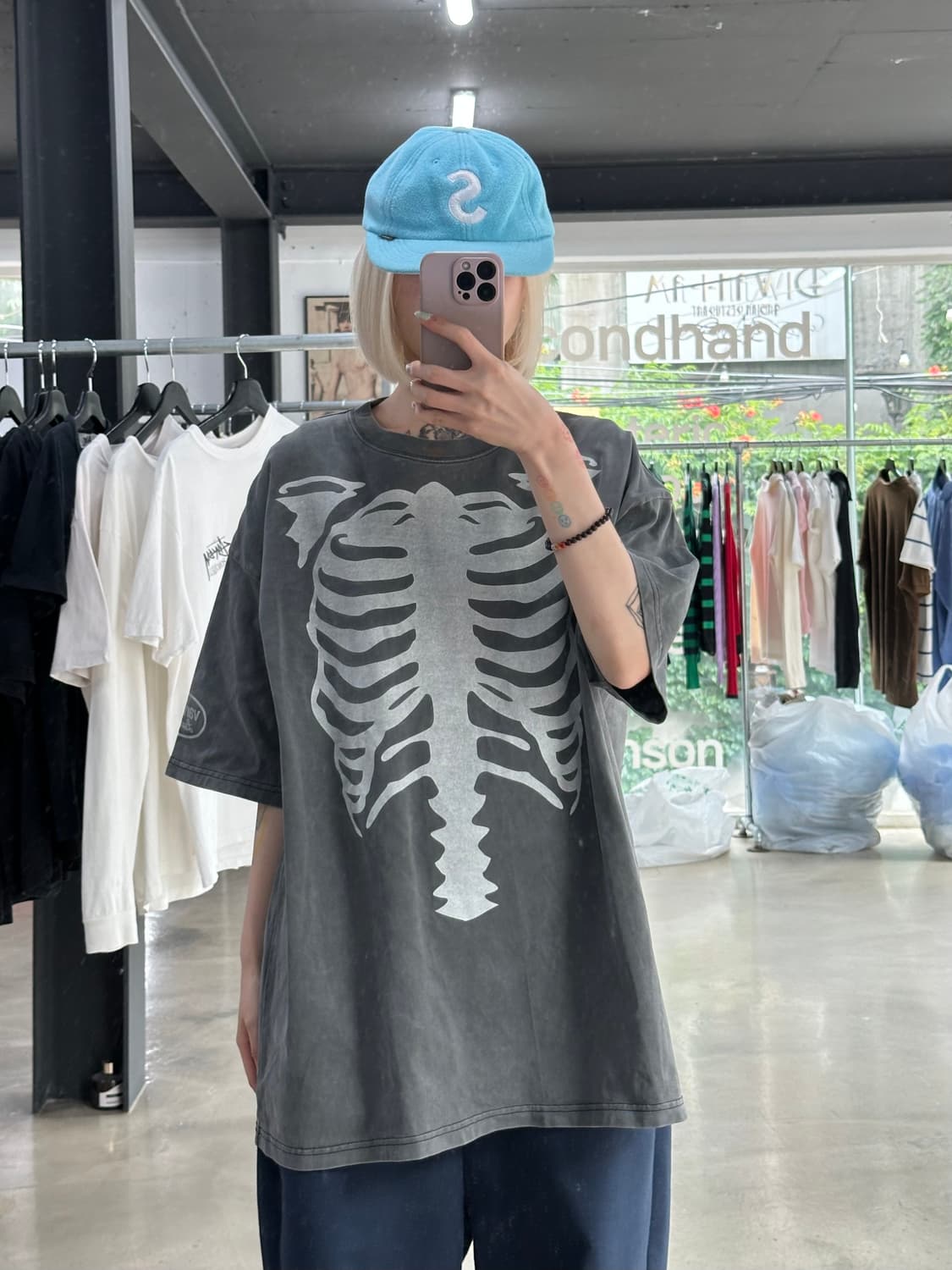 밴슨 스켈레톤 본 그레이 반팔 티셔츠 상품이미지1