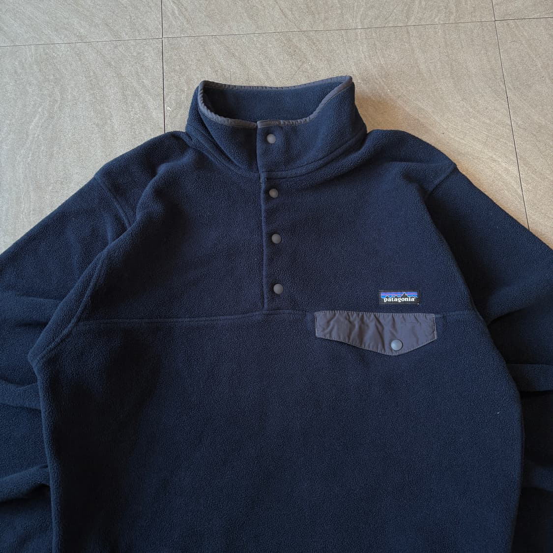 파타고니아 라이트 웨이트 네이비 신칠라 스냅티 상품이미지3